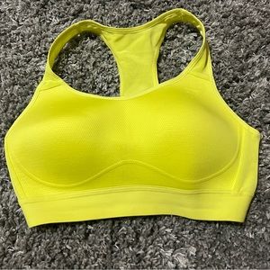 Gymshark Neón Green lightweight high support sport bra